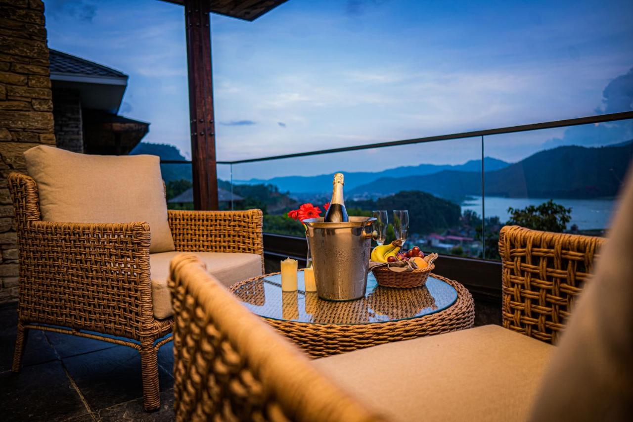 Dorje'S Resort And Spa 博卡拉 外观 照片
